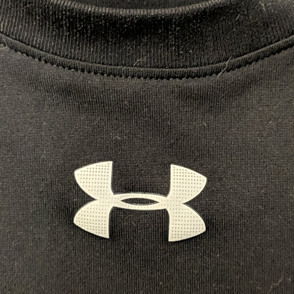 Under Armour Heat Gear Shirt - Picture 5 of 8